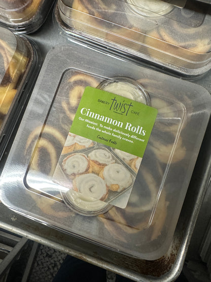 Cinnamon Rolls (4 Large)