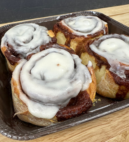 Cinnamon Rolls (4 Large)